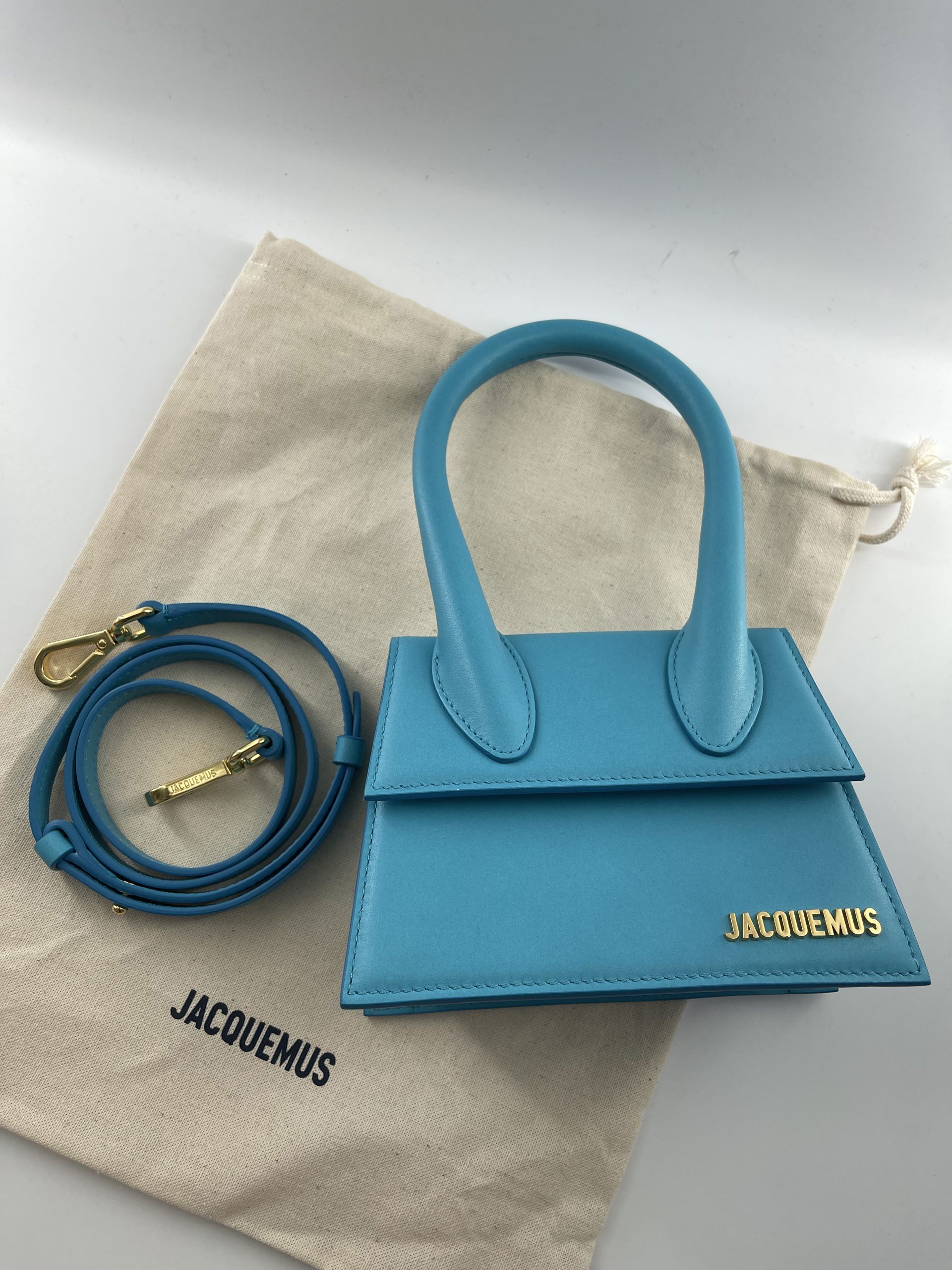 Jacquemus Le Chiquito moyen