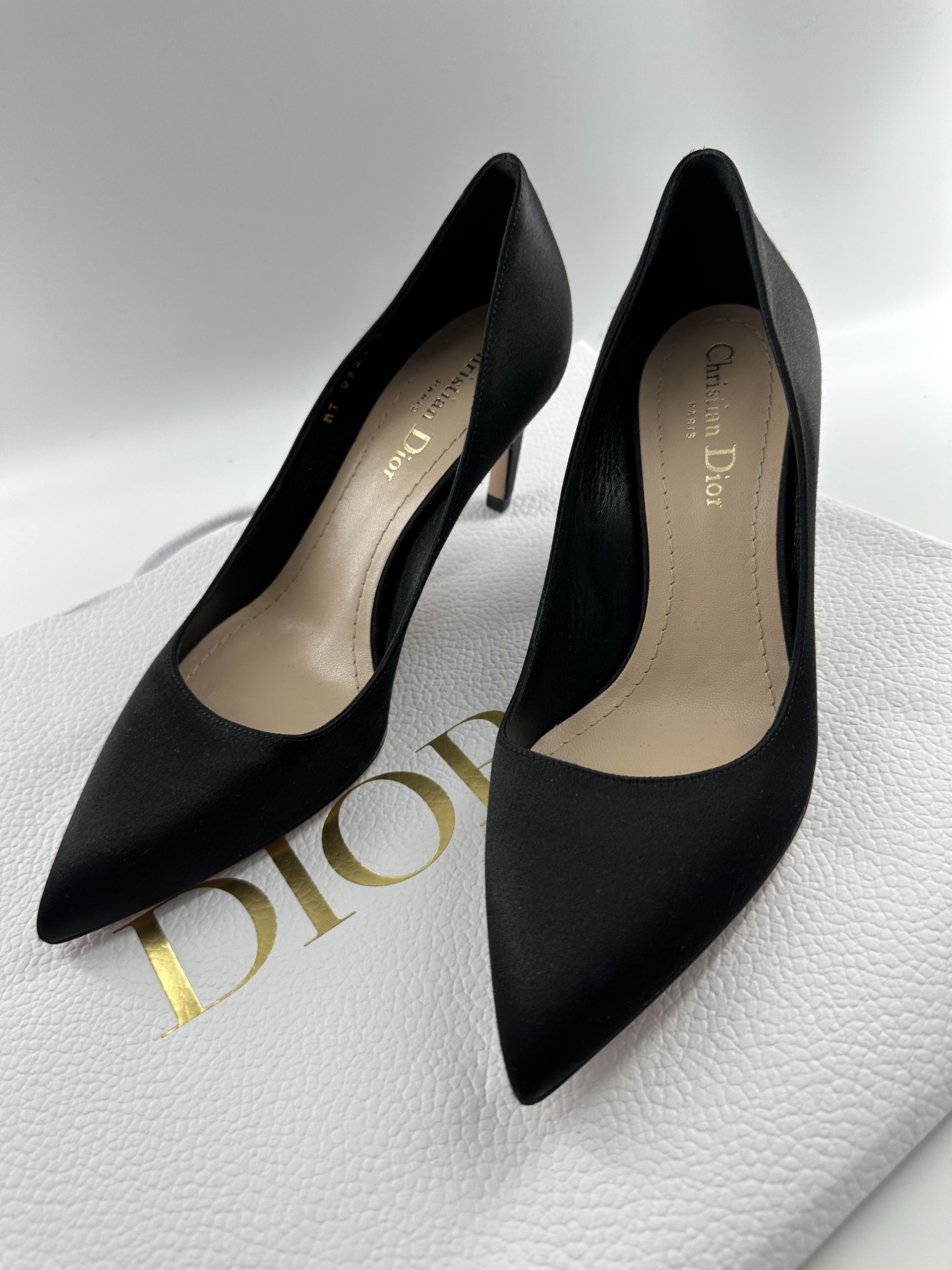 Christian Dior Black Satin Pumps N.37