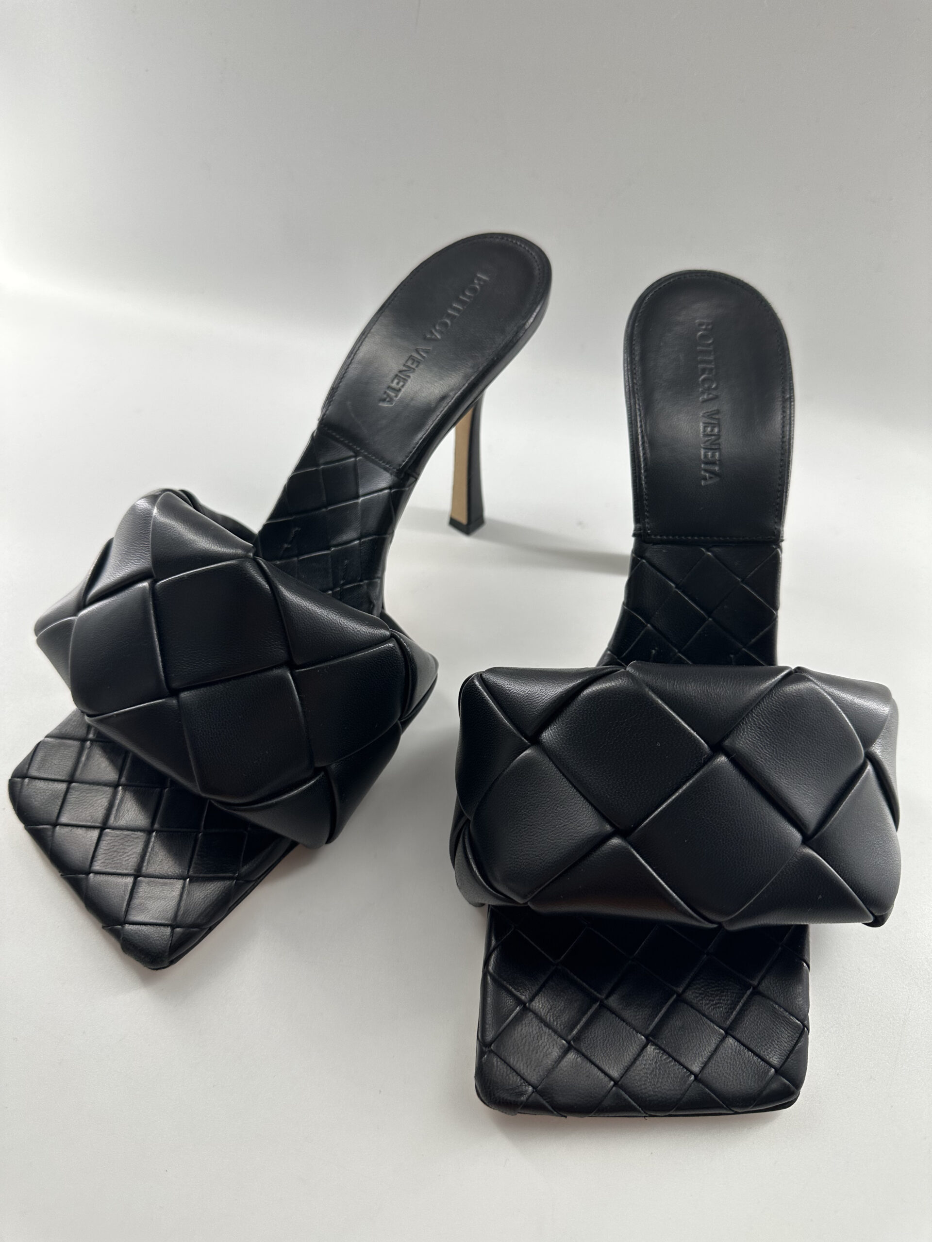 Bottega Veneta Lido Mule N. 39